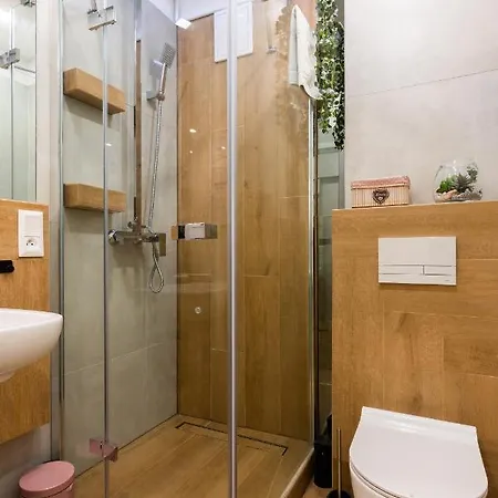 Nearto Old Town Daszynskiego Street *